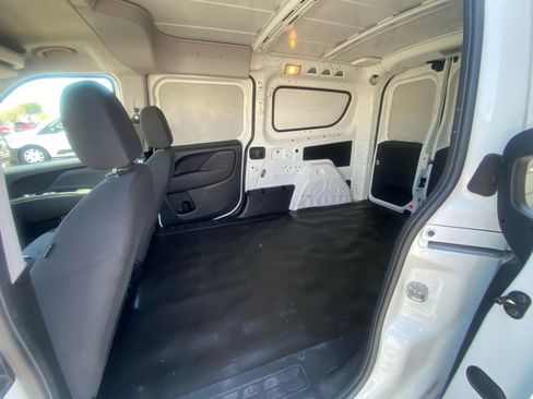 Used 2021 RAM ProMaster City Tradesman image 16