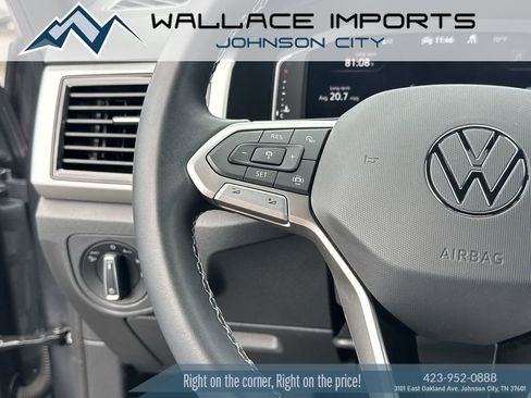 Used 2022 Volkswagen Atlas Cross Sport SE AWD/4WD image 31