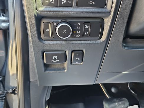 Used 2022 Ford F150 Lariat w/ Equipment Group 502A High AWD/4WD image 25
