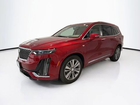 Used 2025 Cadillac XT6 Premium Luxury w/ Platinum Package AWD/4WD image 3