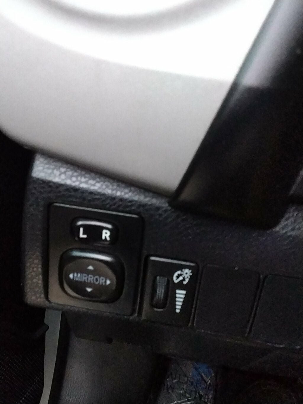 Used 2019 Toyota Corolla LE FWD image 22