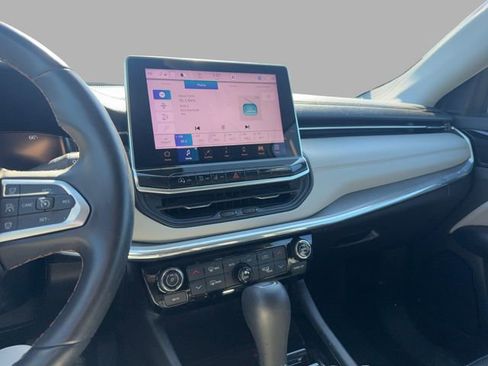 Used 2022 Jeep Compass Limited w/ Elite Group image 17