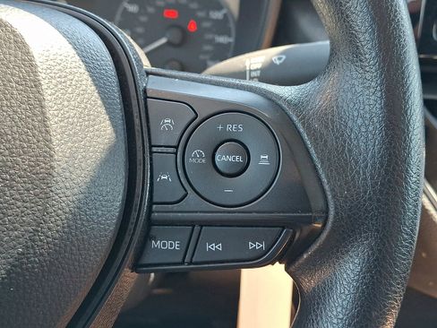 Used 2024 Toyota Corolla LE FWD image 21