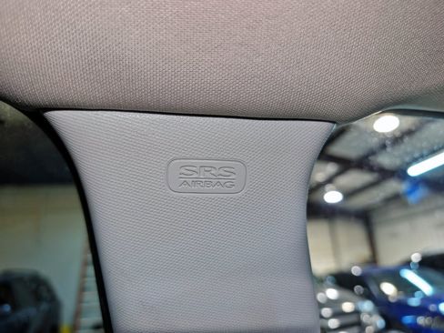 Used 2017 Subaru Forester 2.5i Premium AWD/4WD image 39