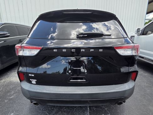Used 2022 Ford Escape SE w/ SE Sport Appearance Package FWD image 4