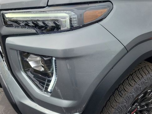 New 2026 GMC Canyon Elevation w/ Convenience Package image 5