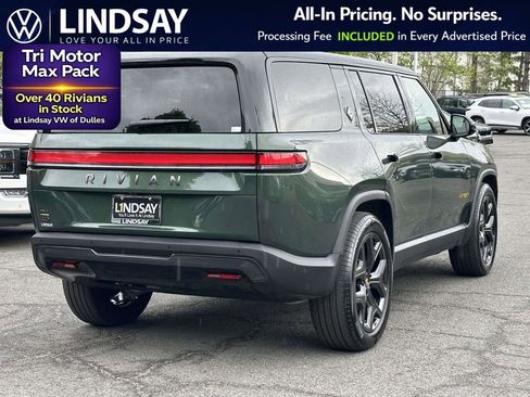 Used 2025 Rivian R1S Premium AWD/4WD image 7