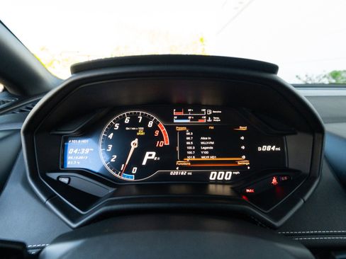 Used 2016 Lamborghini Huracan LP 610-4 image 62