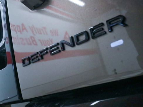 Used 2023 Land Rover Defender 110 X image 30