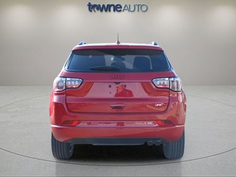 Used 2022 Jeep Compass Limited image 6