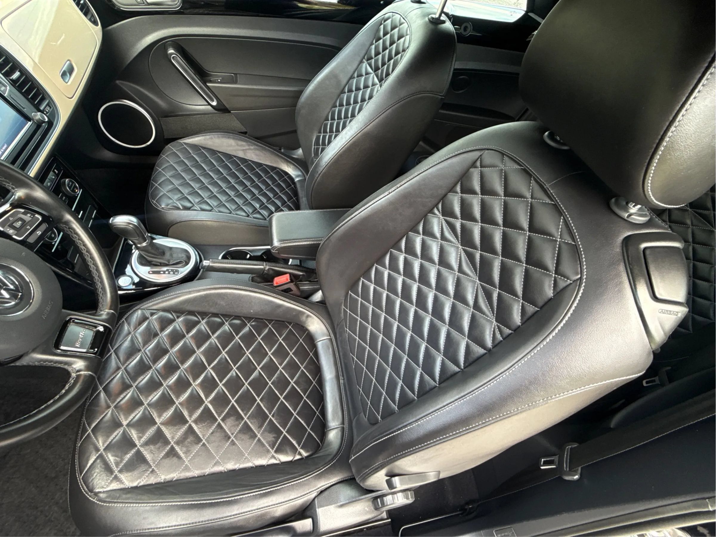 Used 2019 Volkswagen Beetle 2.0T Final Edition SEL FWD image 11