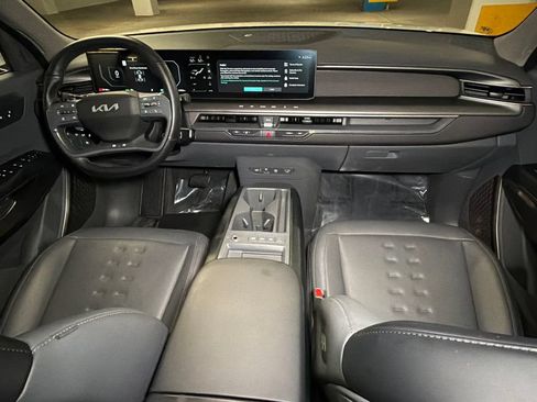 Certified 2024 Kia EV9 Wind AWD/4WD image 21
