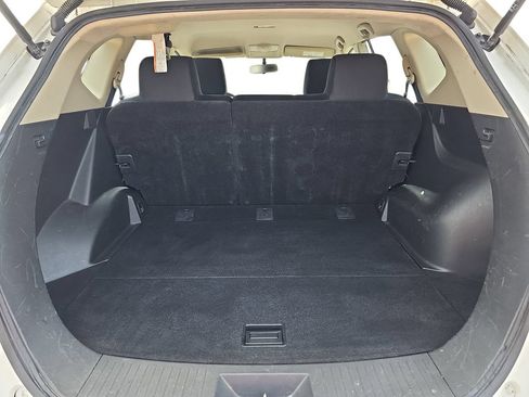 Used 2015 Nissan Rogue S w/ Convenience Package FWD image 29