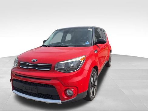 Used 2018 Kia Soul + FWD image 2