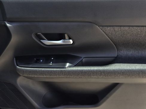 New 2026 Nissan Kicks SV w/ Cold Weather Package FWD image 8