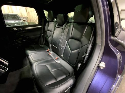 Used 2017 Porsche Cayenne GTS image 20