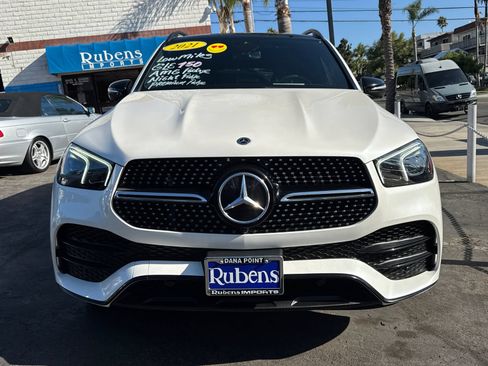 Used 2021 Mercedes-Benz GLE 450 4MATIC w/ AMG Line Exterior image 3