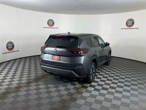 Used 2023 Nissan Rogue SV image 18