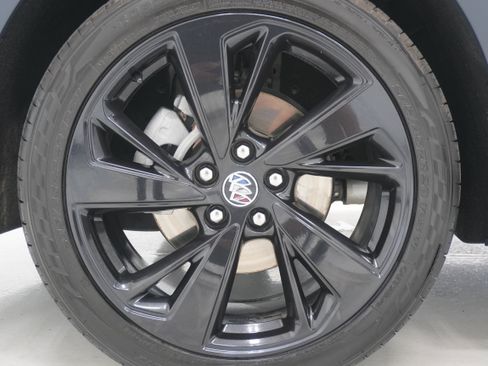 Used 2023 Buick Envision Essence w/ Sport Touring Package FWD image 29