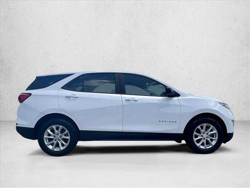 Used 2021 Chevrolet Equinox LS FWD image 5