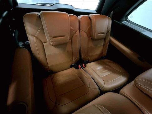 Used 2017 Mercedes-Benz GLS 450 4MATIC image 37