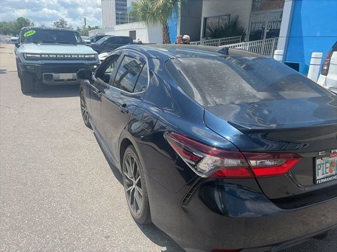 Used 2021 Toyota Camry SE image 8