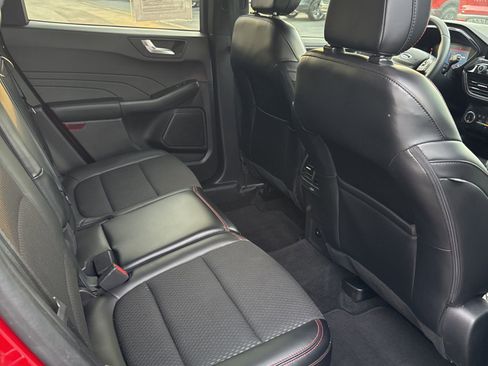Used 2024 Ford Escape ST-Line image 24