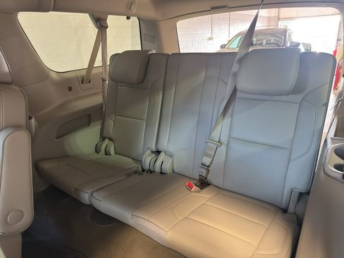 Used 2016 GMC Yukon XL Denali w/ Open Road Package AWD/4WD image 31