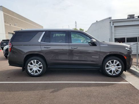 Used 2021 Chevrolet Tahoe High Country AWD/4WD image 9