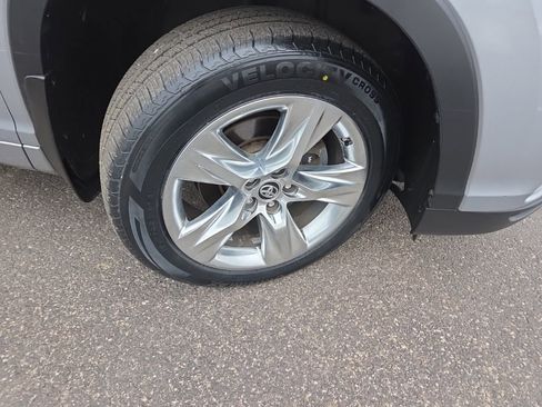 Used 2016 Toyota Highlander Limited image 8