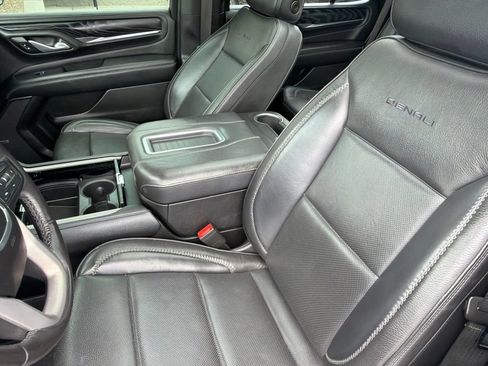 Used 2022 GMC Yukon Denali AWD/4WD image 10