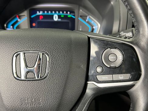 Used 2018 Honda Odyssey Elite image 11