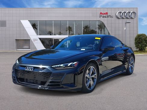 Used 2023 Audi e-tron GT Premium Plus AWD/4WD image 1