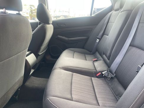 Used 2024 Nissan Altima 2.5 SV image 14