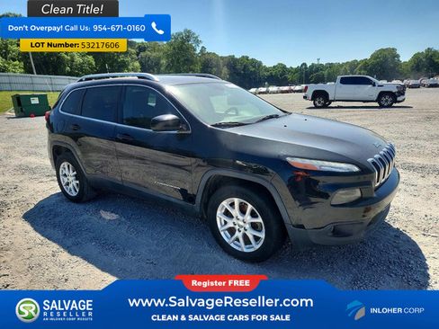 Used 2016 Jeep Cherokee Latitude w/ Comfort/Convenience Group FWD image 5