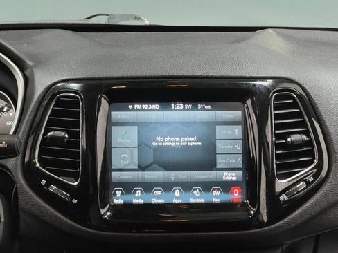 Used 2018 Jeep Compass Limited w/ Navigation Group image 15