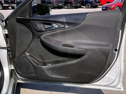 Used 2019 Chevrolet Malibu LS FWD image 26