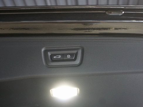 New 2026 BMW M5 Touring image 7