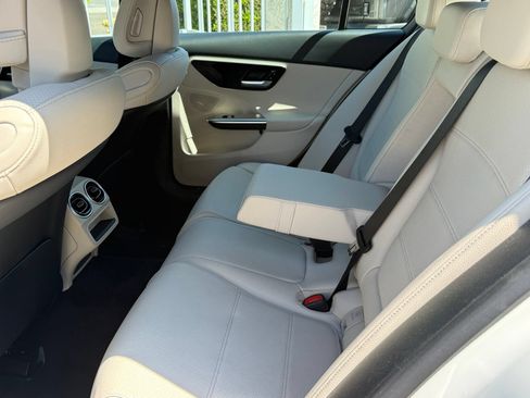 Used 2024 Mercedes-Benz C 300 Sedan image 40