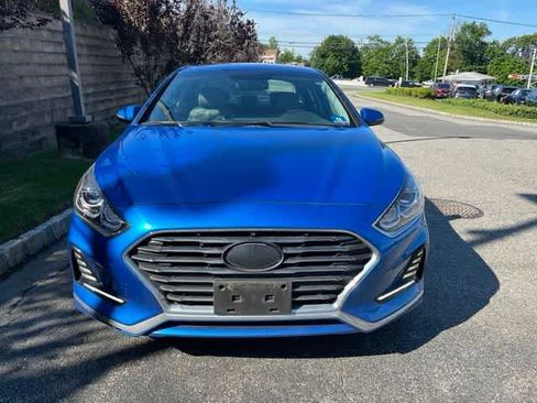 Used 2018 Hyundai Sonata Limited w/ Cargo Package FWD image 2
