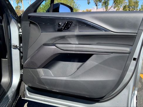 New 2026 Cadillac Lyriq Sport image 32