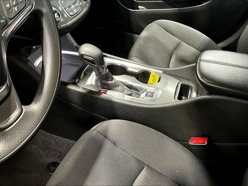 Used 2024 Chevrolet Malibu LT FWD image 17