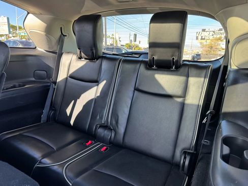 Used 2017 INFINITI QX60 Luxe w/ Deluxe Technology Package image 16