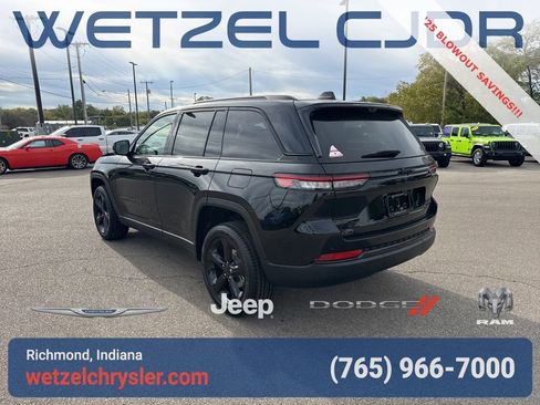 New 2025 Jeep Grand Cherokee Limited w/ Luxury Tech Group II image 4