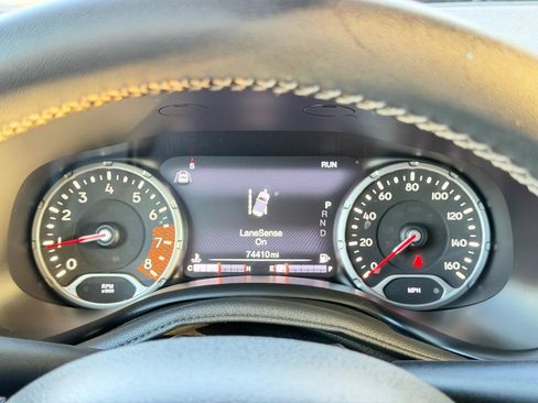 Used 2021 Jeep Renegade Latitude AWD/4WD image 70