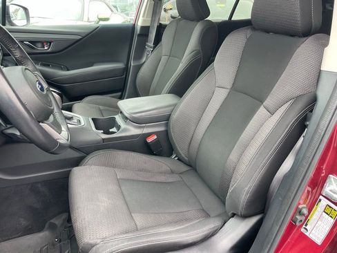 Used 2021 Subaru Outback Premium image 6