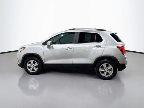 Used 2018 Chevrolet Trax LT w/ LT Convenience Package AWD/4WD image 9