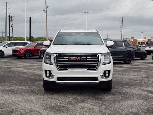 Used 2024 GMC Yukon SLT AWD/4WD image 6