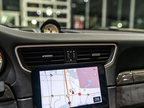 Used 2019 Porsche 911 GT3 RS image 18