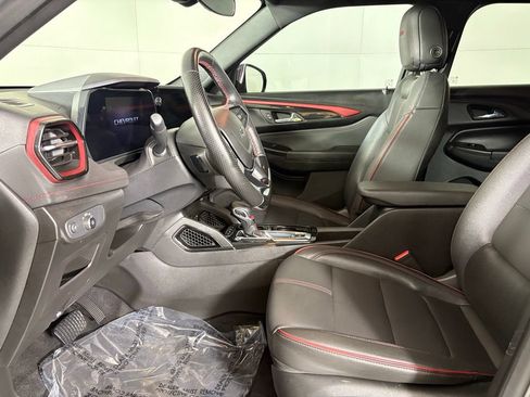 Used 2024 Chevrolet TrailBlazer RS FWD image 18
